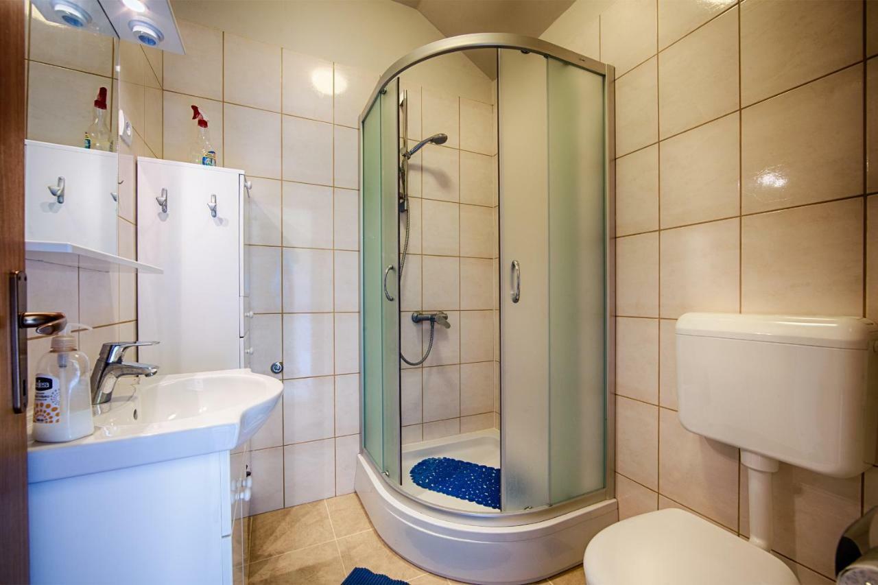 Betini Apartments - Authentic Island Escape Komiža Dış mekan fotoğraf