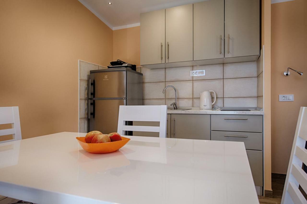 Betini Apartments - Authentic Island Escape Komiža Dış mekan fotoğraf